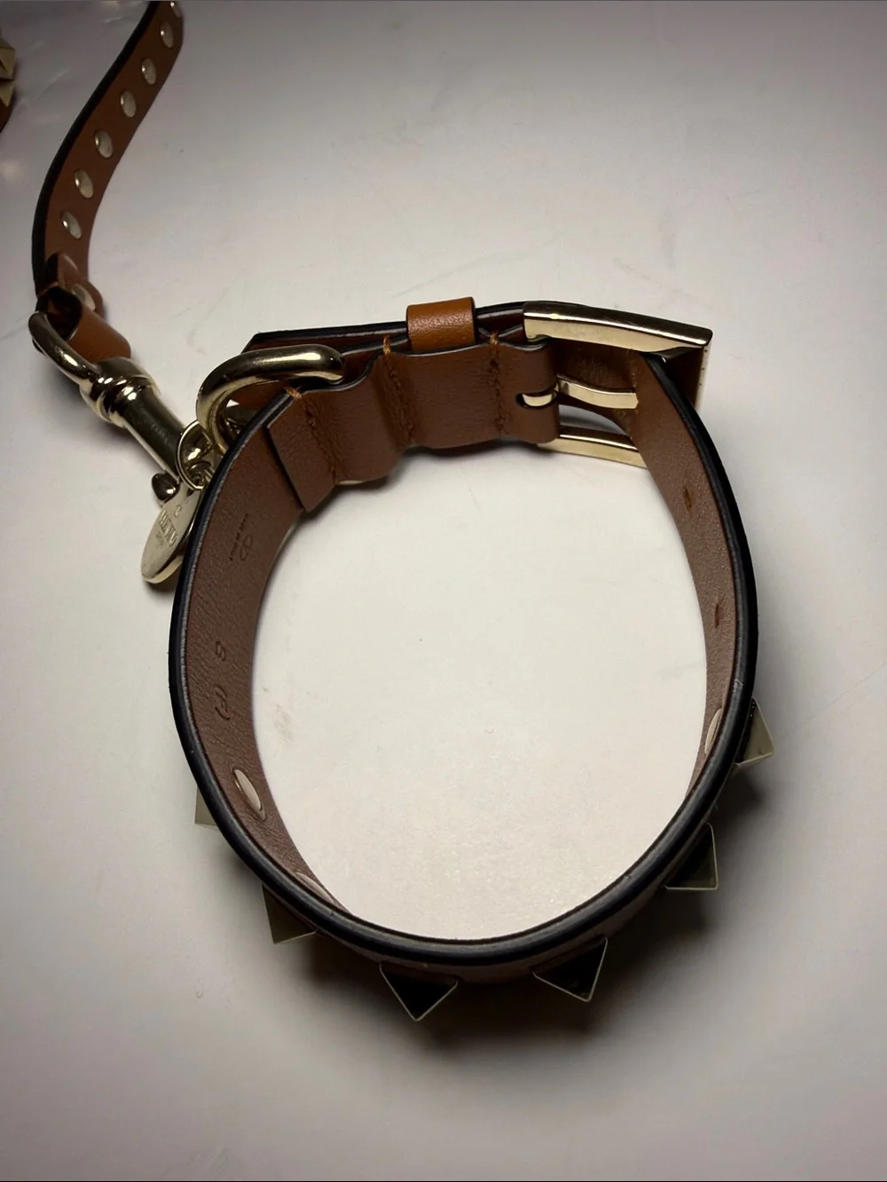 Valentino Garavani Rockstud Leather Dog Collar & Leash Set